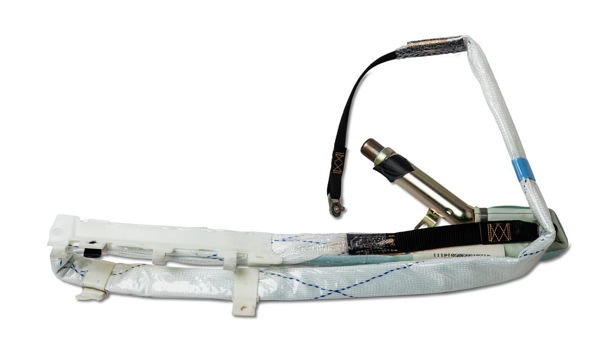 Curtain airbag with gas generator