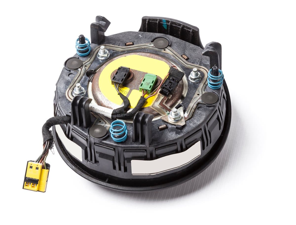 Steering-wheel airbag module with gas generator